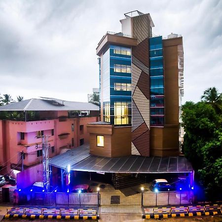 Hotel Guruvayur Darshan Exterior foto