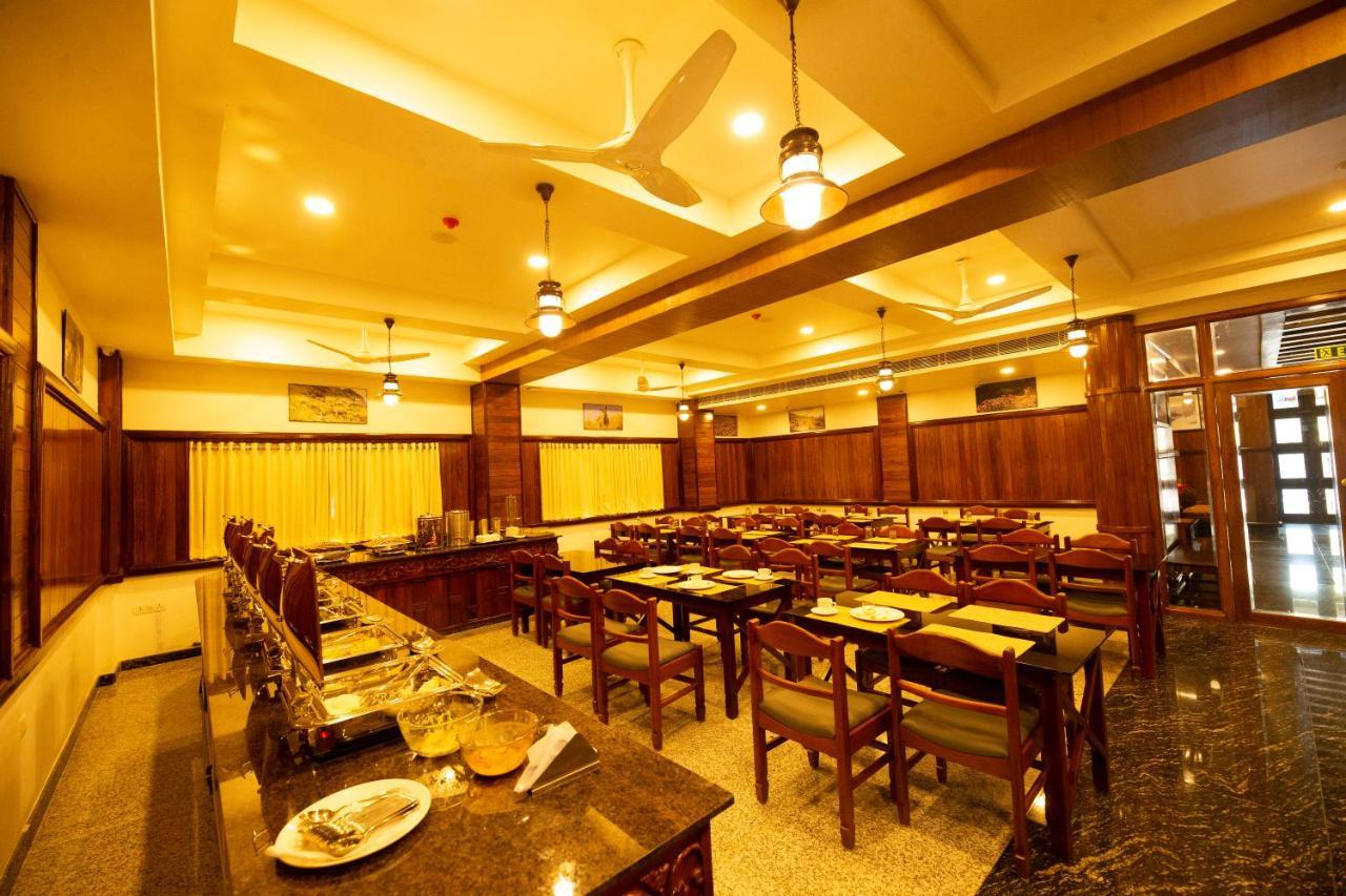 Hotel Guruvayur Darshan Exterior foto