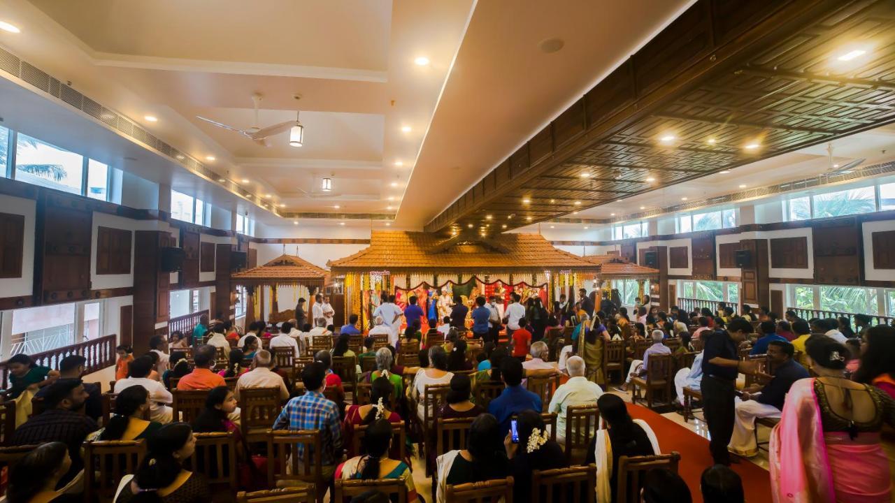 Hotel Guruvayur Darshan Exterior foto