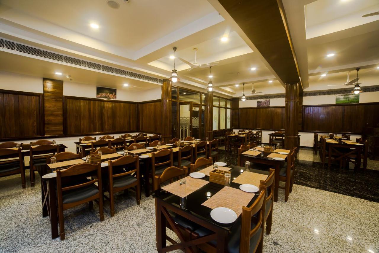 Hotel Guruvayur Darshan Exterior foto